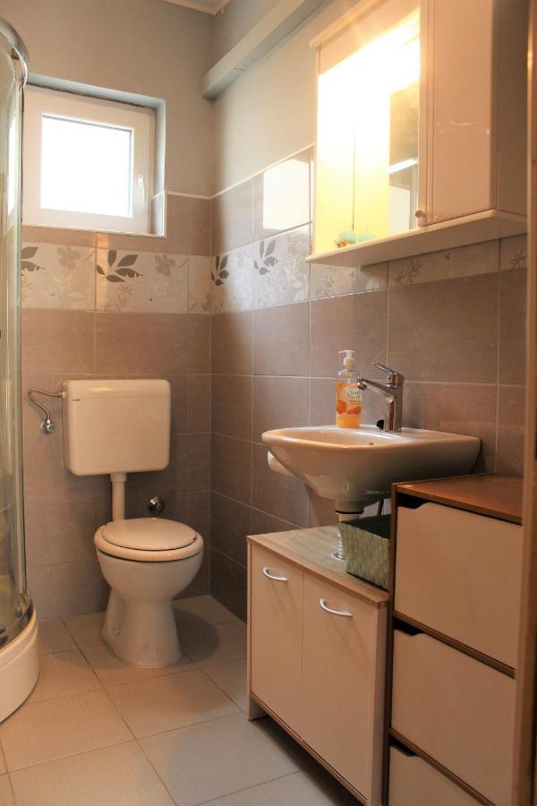 Apartmani Andrija Jezera Zewnętrze zdjęcie